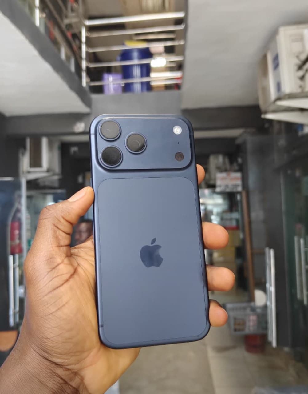 iPhone 17 Pro Max (256GB) - 2026